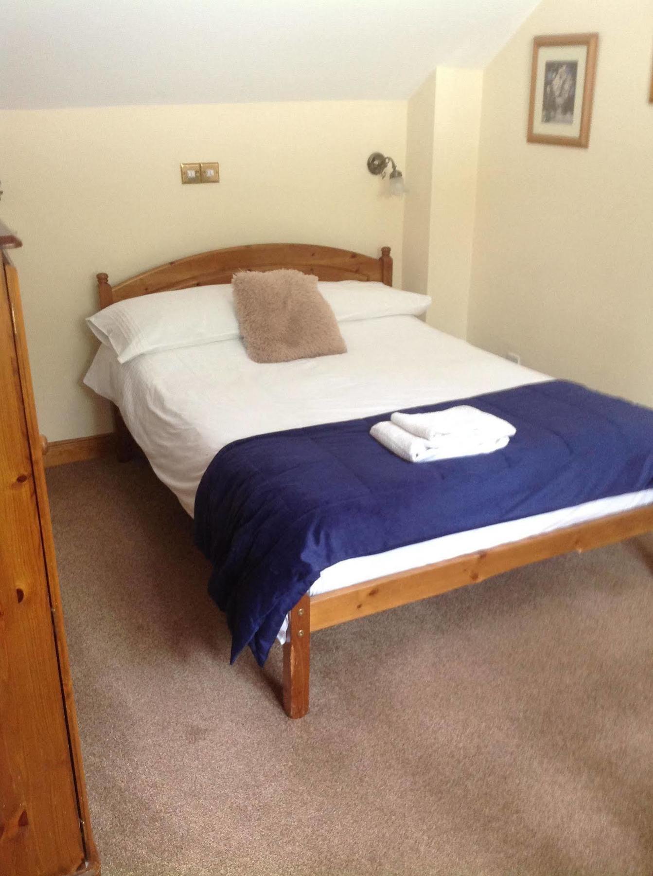 The Glan Yr Afon Inn 홀리웰 외부 사진